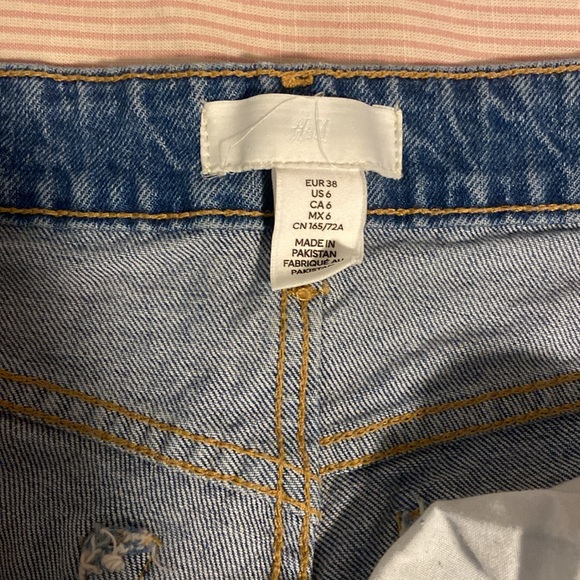 Jeans - Picture 3 of 3